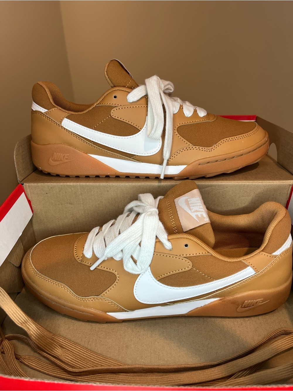 Nike Women’s Brown Sneakers with White Swoosh | Excellent Condition - Picture 4 of 13